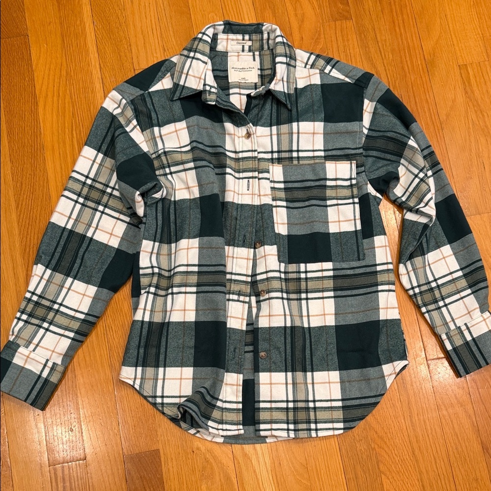 Abercrombie & Fitch Dark Green and White Plaid Shirt